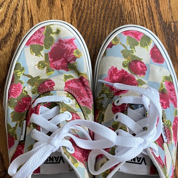 Vans Doheny floral checkerboard sneakers, size 7. Great condition, ships quick - Picture 8 of 15